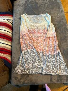 Yogi shirt size medium